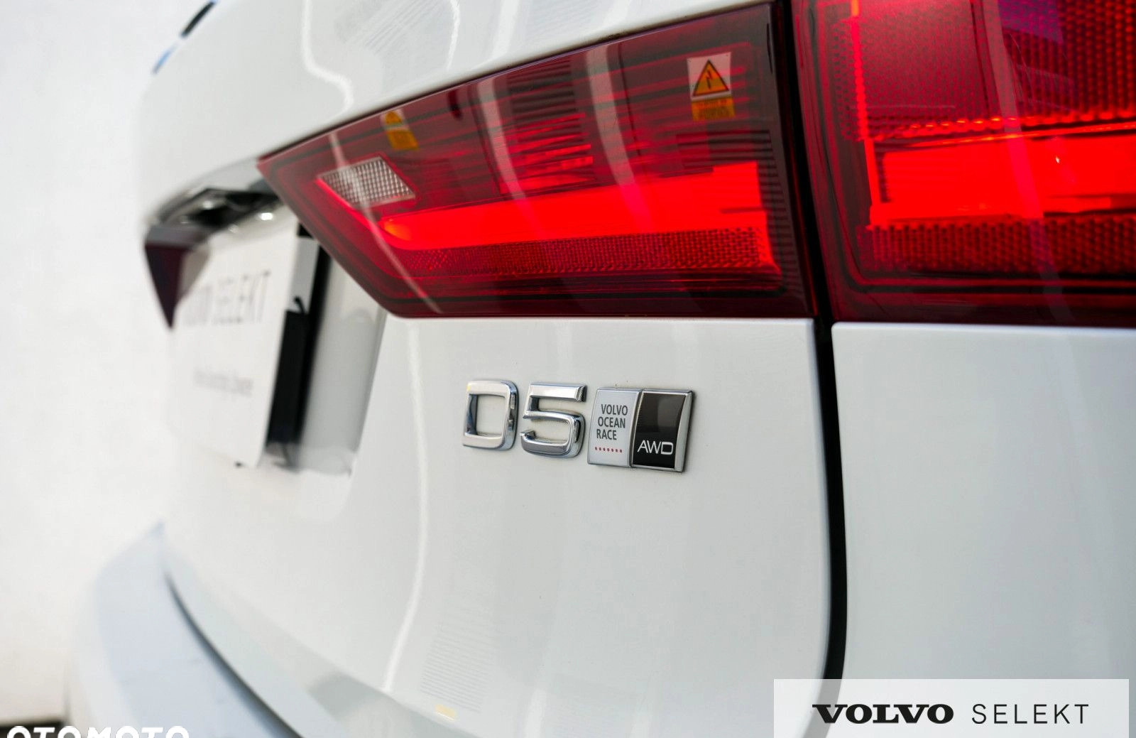 Volvo V90 Cross Country cena 152900 przebieg: 131120, rok produkcji 2018 z Gąbin małe 781